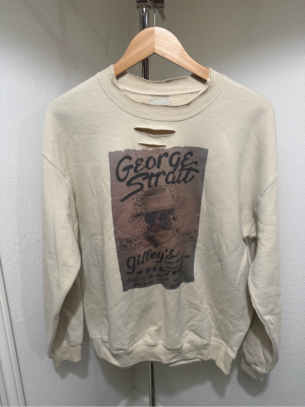 George Strait Graphic Crewneck Concert Sweatshirt - Cream